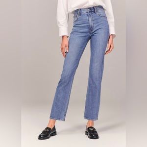 Abercrombie & Fitch Women’s The Ankle Straight Ultra High-Rise Jean in Size 25